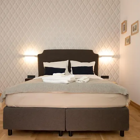 Luxury 12-1 Apartment Plovdiv